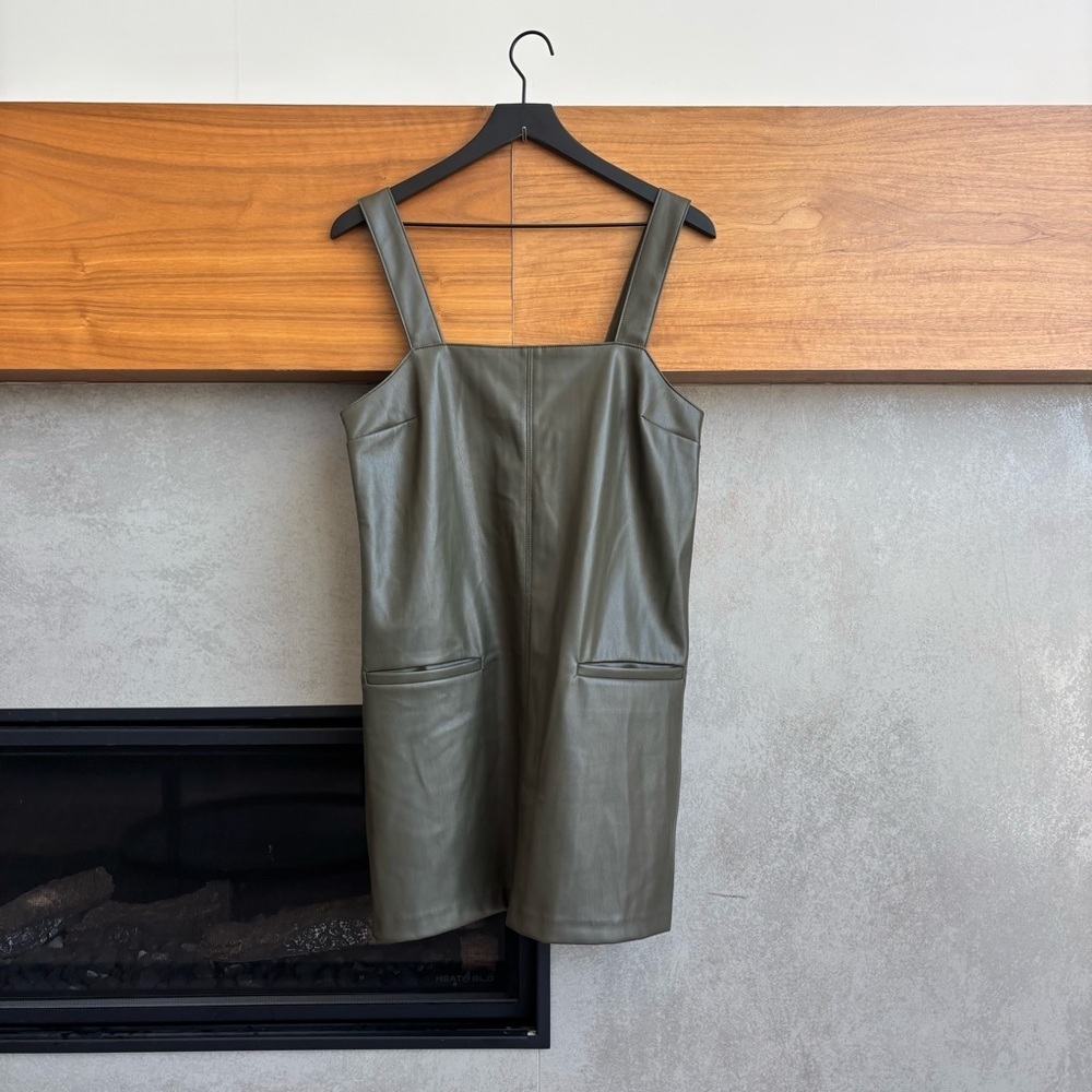 NWOT Abercrombie & Fitch Faux Leather Sleeveless Shift Mini Dress, Size M